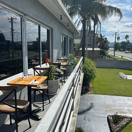 Quays Hotel Batemans Bay Exterior photo